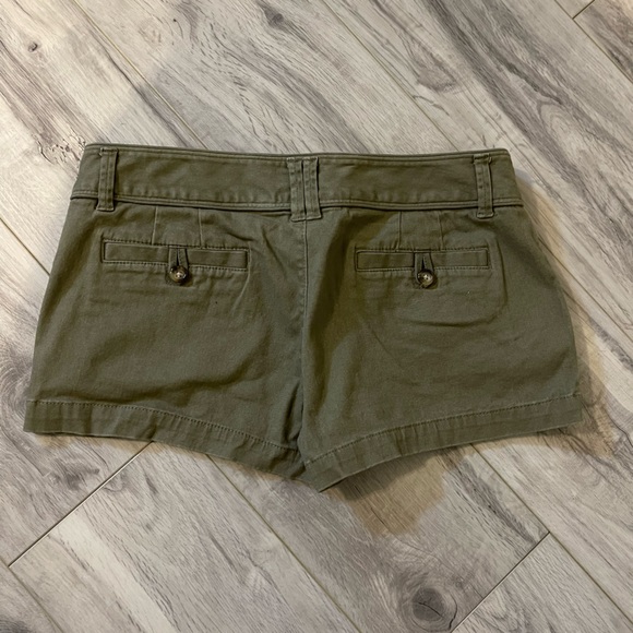 Red Camel Shorts - Picture 3 of 3